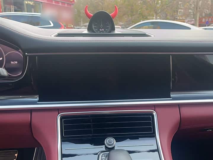 Porsche Panamera Hybrid 2023 2023款 改款 Panamera 4 E-Hybrid 铂金版 2.9T