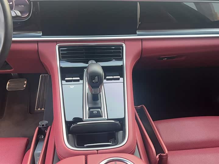 Porsche Panamera Hybrid 2023 2023款 改款 Panamera 4 E-Hybrid 铂金版 2.9T