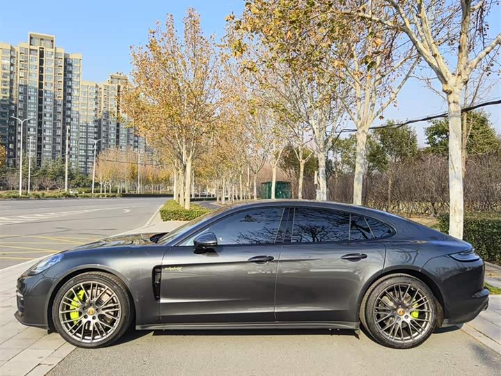 Porsche Panamera Hybrid 2023 2023款 改款 Panamera 4 E-Hybrid 铂金版 2.9T