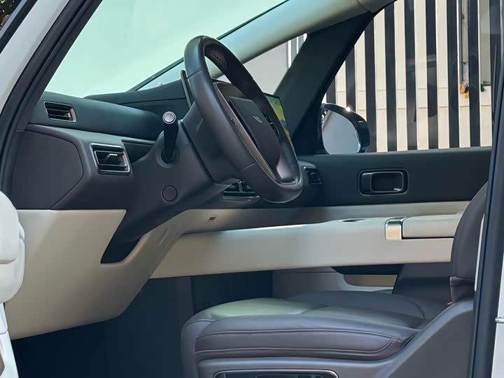 LiXiang Mega 2024 2024款 Ultra