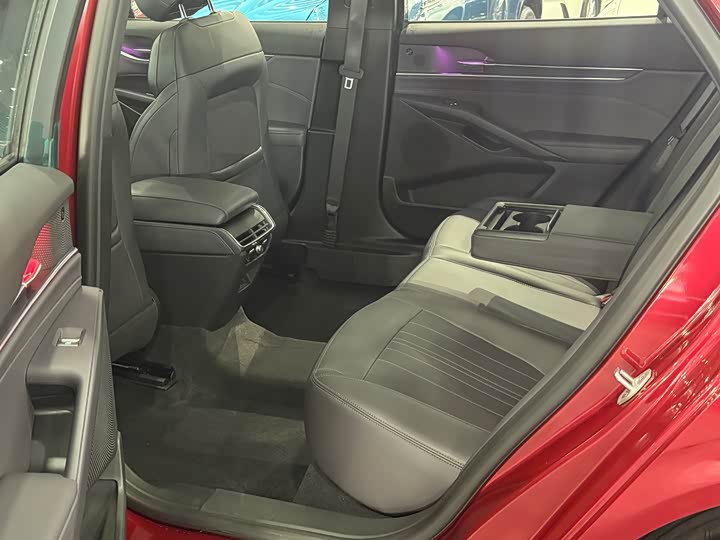 Ford Mondeo 2025 2025款 2.0T EcoBoost 至尊型