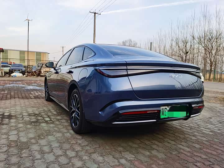 BYD Seal 07 DM-i Hybrid 2025 2025款 DM-i 1.5T 125km 旗舰型