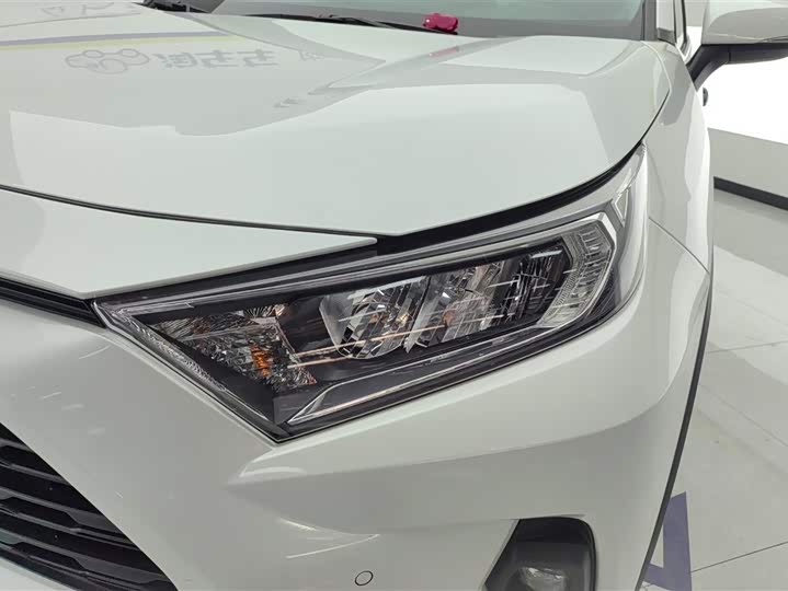 Toyota RAV4 2024 2024款 2.0L CVT两驱都市版