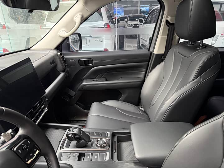Haval H9 2024 2024款 2.0T 汽油四驱探境版