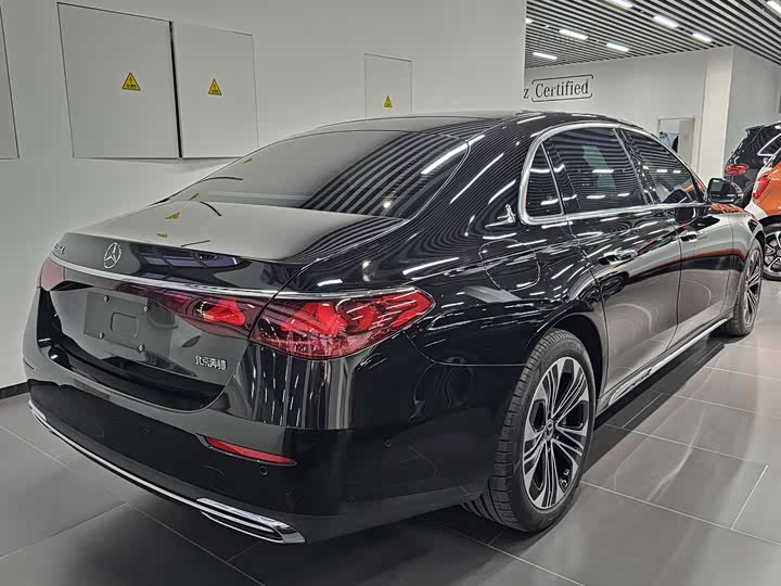 Mercedes-Benz E-Class Hybrid 2024 2024款 E 350 e L 插电式混合动力轿车
