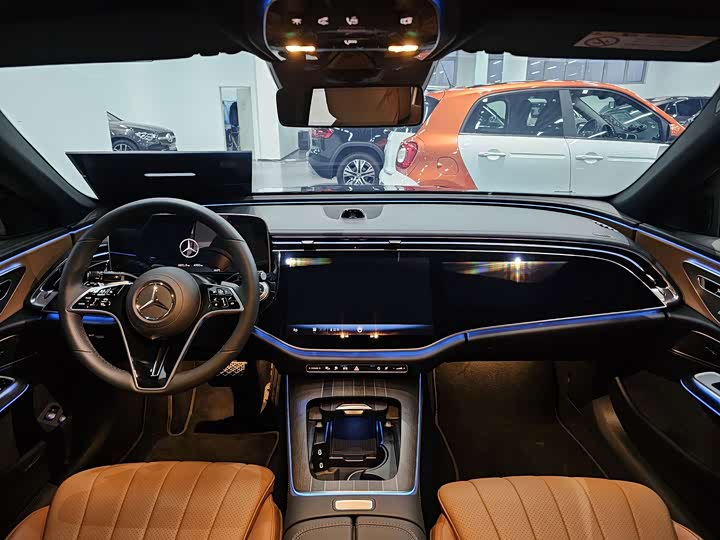 Mercedes-Benz E-Class Hybrid 2024 2024款 E 350 e L 插电式混合动力轿车