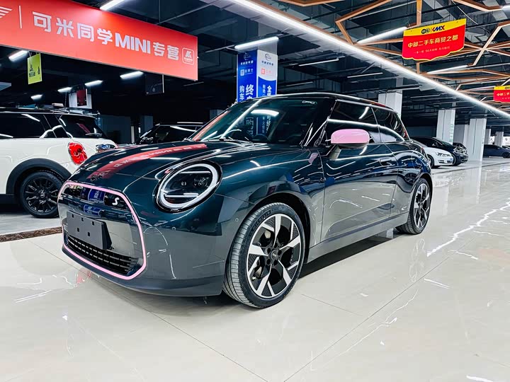 Mini Cooper 2024 2024款 452km COOPER SE 艺术家