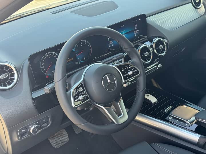 Mercedes-Benz B-Class 2021 2021款 B 200 动感型