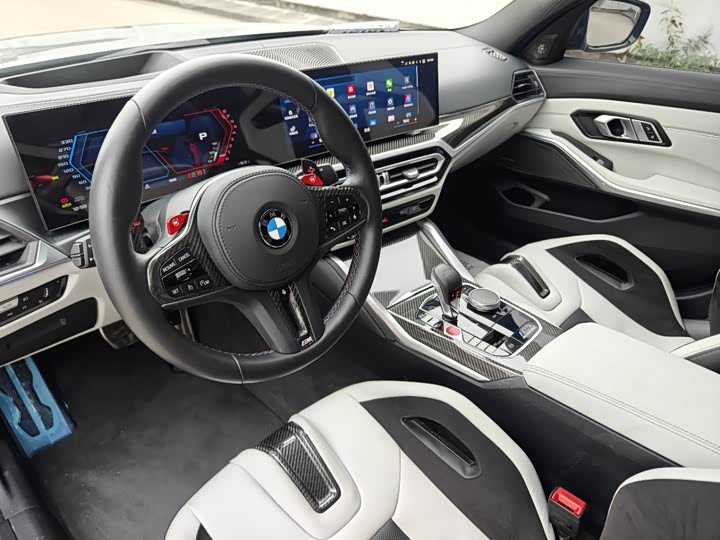 BMW M3 2023 2023款 M3四门轿车 M xDrive 雷霆版
