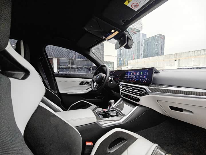 BMW M3 2023 2023款 M3四门轿车 M xDrive 雷霆版