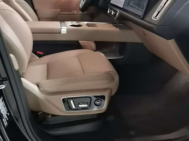 LiXiang L7 2025 2025款 Ultra 智能焕新版