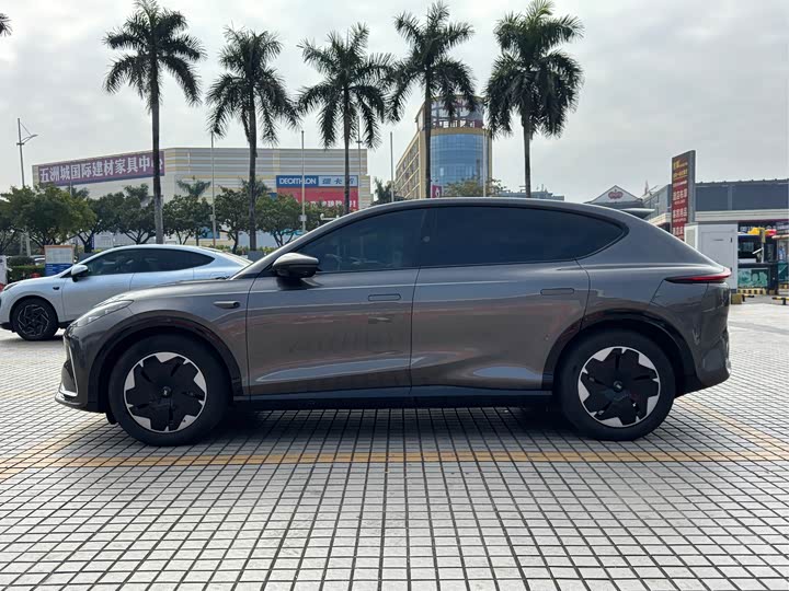 IM motors LS7 2023 2023款 90kWh Elite后驱版