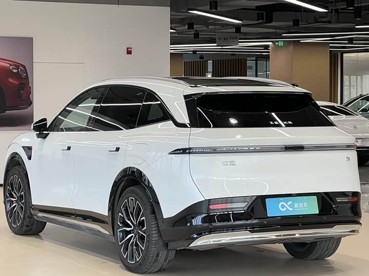 Zeekr 7X 2025 2025款 100kWh 长续航后驱智驾版