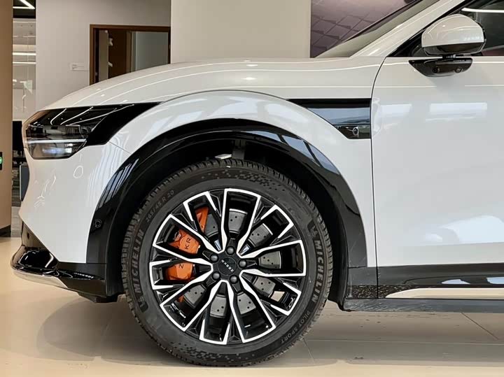 Zeekr 7X 2025 2025款 100kWh 长续航后驱智驾版