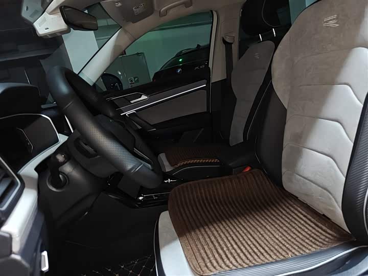 Volkswagen Tayron X 2023 2023款 330TSI 两驱尊贵高能版