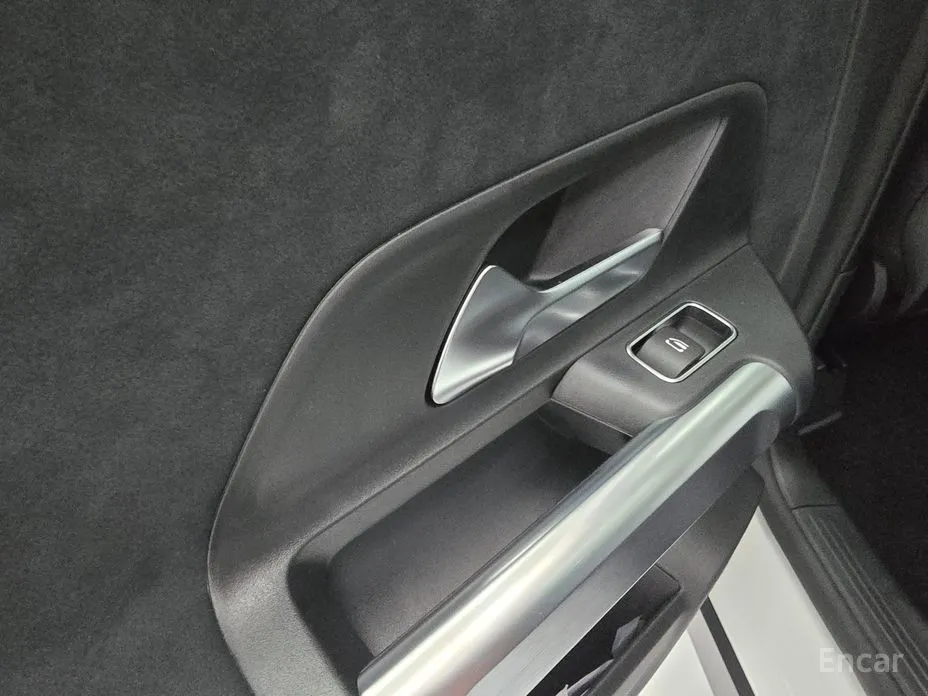 Mercedes-Benz GLB-Class 2020 AMG GLB35 4MATIC