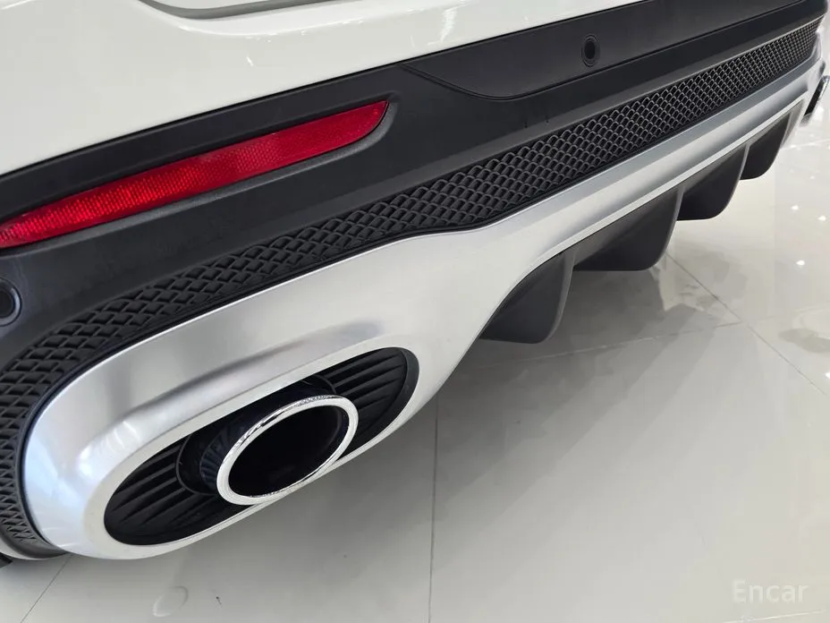 Mercedes-Benz GLB-Class 2020 AMG GLB35 4MATIC