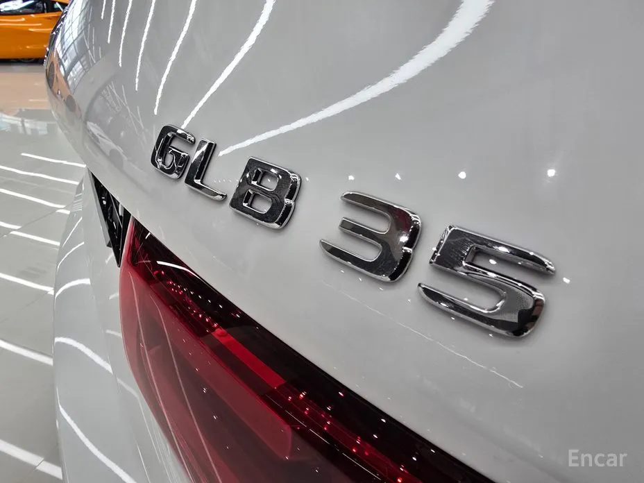 Mercedes-Benz GLB-Class 2020 AMG GLB35 4MATIC