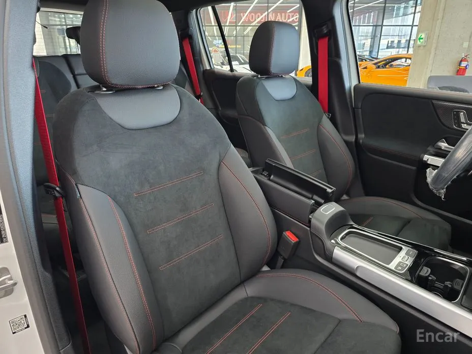 Mercedes-Benz GLB-Class 2020 AMG GLB35 4MATIC