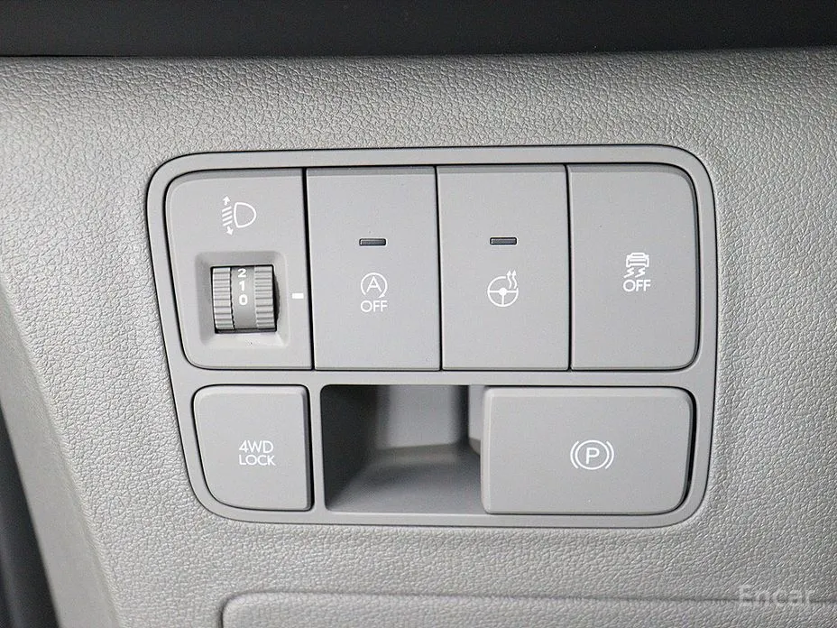 Hyundai Staria 2021 4WD Lounge 7-Seater