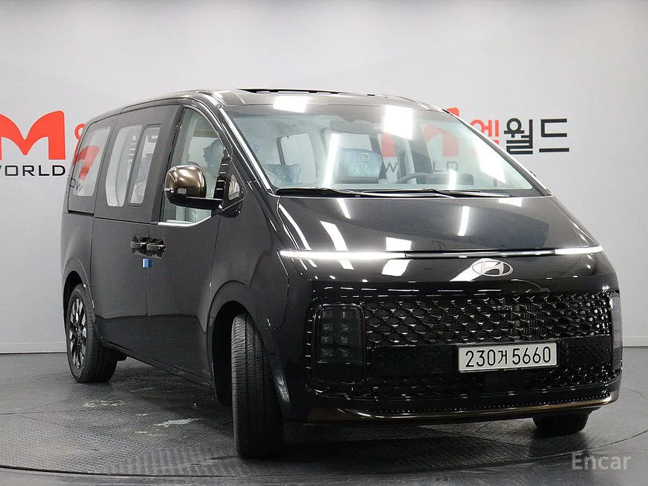 Hyundai Staria 2021 4WD Lounge 7-Seater