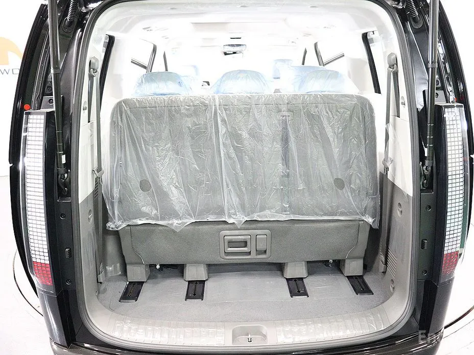 Hyundai Staria 2021 4WD Lounge 7-Seater