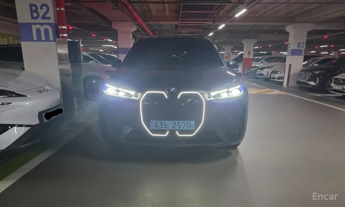 BMW iX 2021 xDrive50 Sports Plus