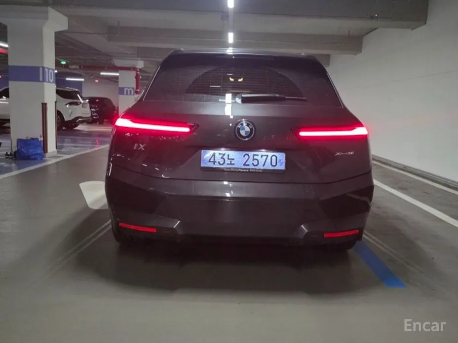 BMW iX 2021 xDrive50 Sports Plus