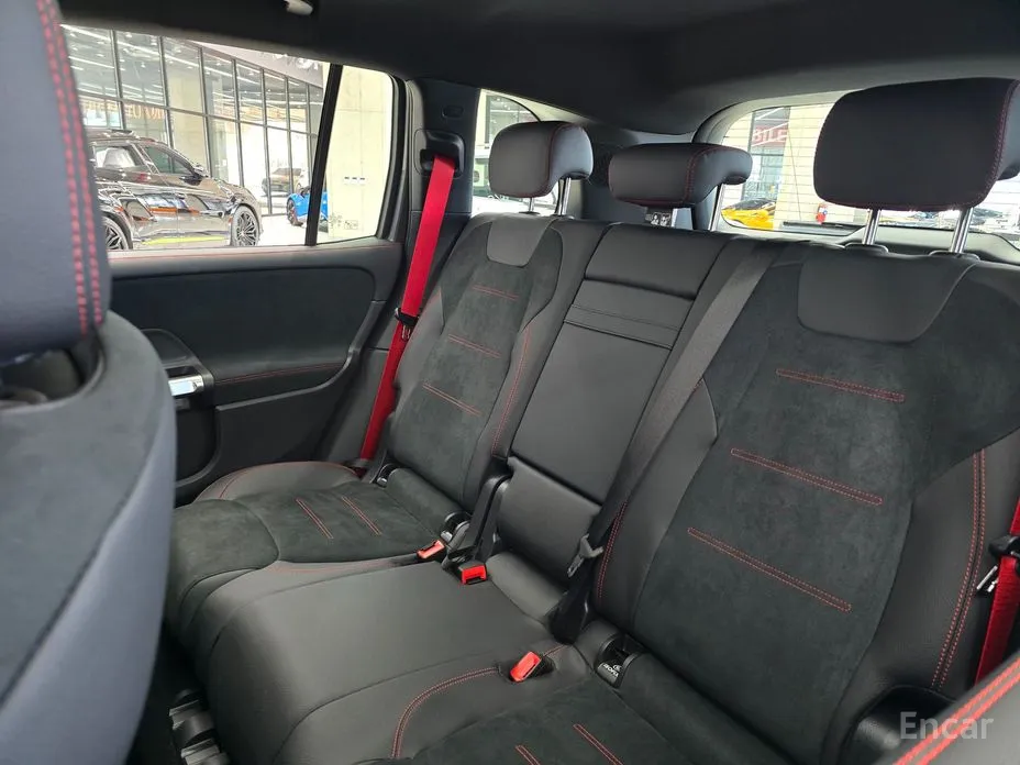 Mercedes-Benz GLB-Class 2020 AMG GLB35 4MATIC