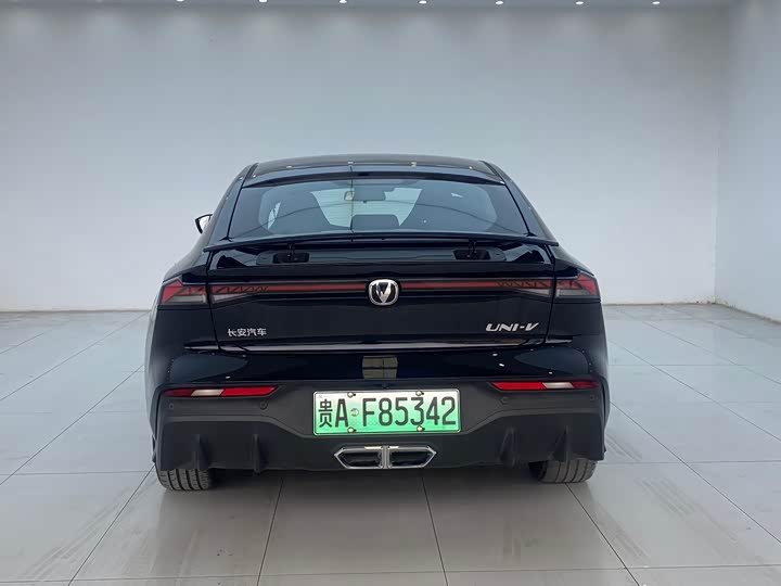 Changan UNI-V Hybrid 2024 2024款 蓝鲸智电iDD 136km 智尊型
