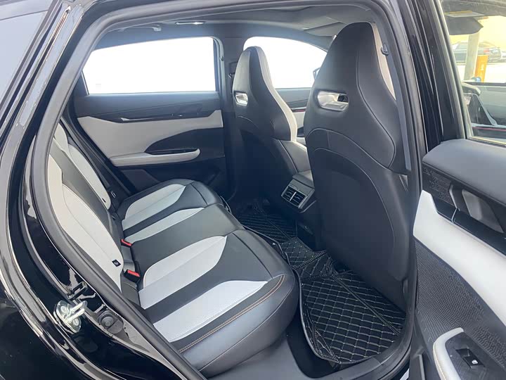 Changan UNI-V Hybrid 2024 2024款 蓝鲸智电iDD 136km 智尊型