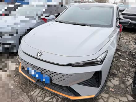 Changan UNI-V 2025 2025款 1.5T 500Bar尊贵运动型