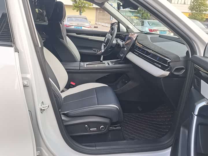 Geely Atlas L 2024 2024款 1.5TD DCT旗舰版