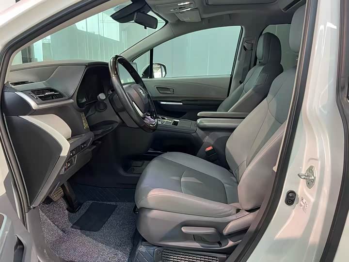 Toyota Granvia 2024 2024款 2.5L混动 豪华版