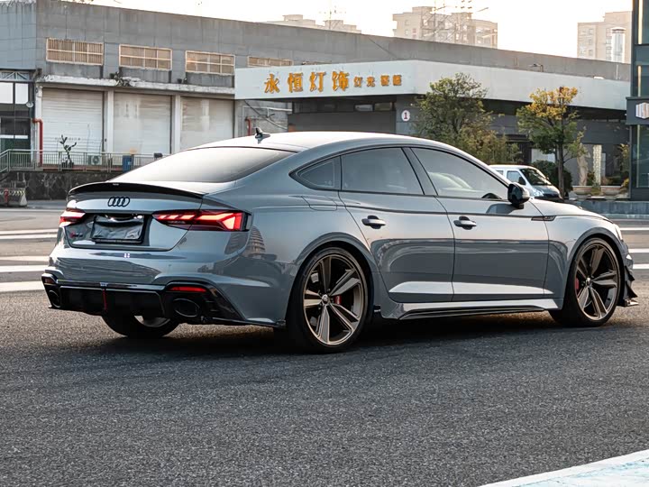 Audi RS 5 2023 2023款 RS 5 2.9T Sportback 暗金版