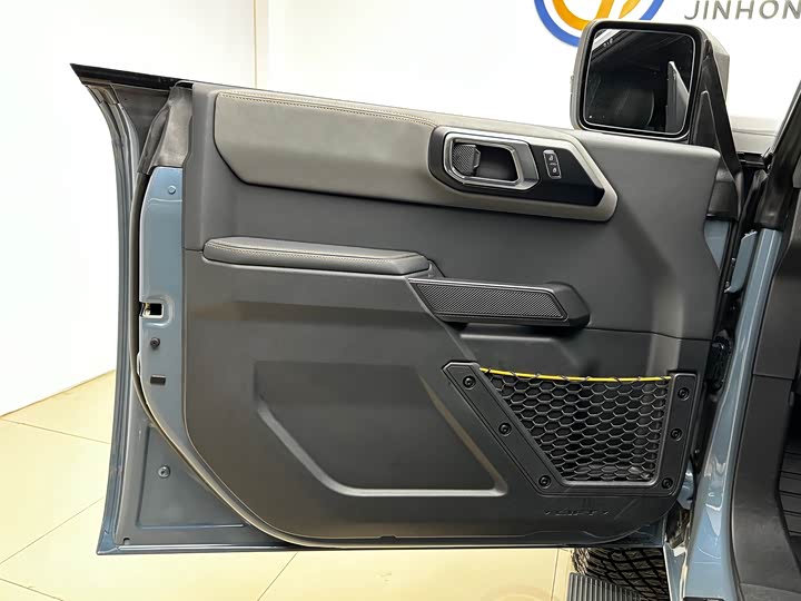 Ford Bronco 2024 2024款 2.3T 荒地