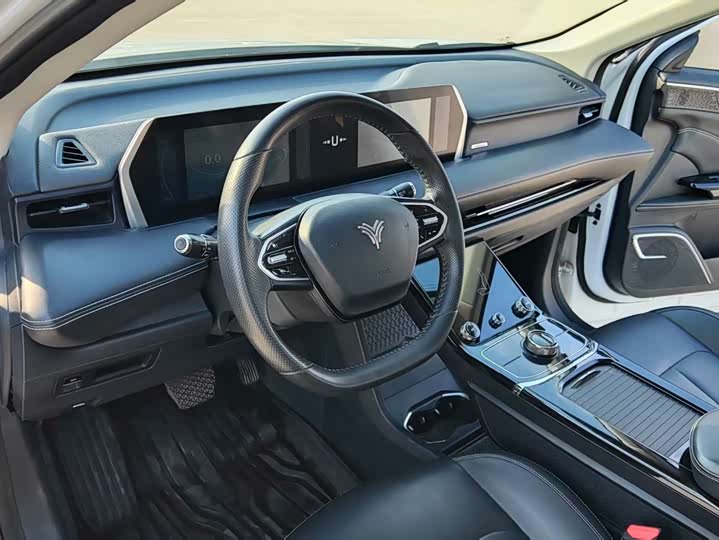 Hozon U 2023 2023款 哪吒U-Ⅱ 400 U秀版 三元锂