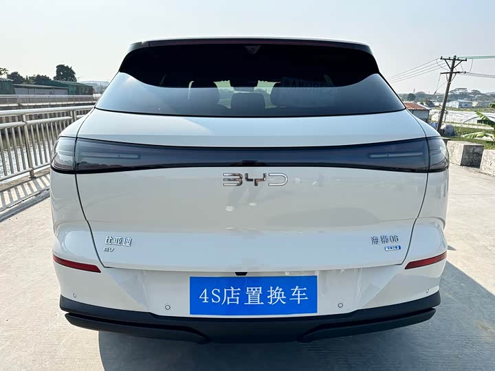 2025 BYD Sea Lion 06 Hybrid/EV