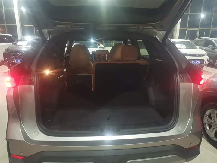 Geely Galaxy L7 2025 2025款 EM-i 115km 探索+版