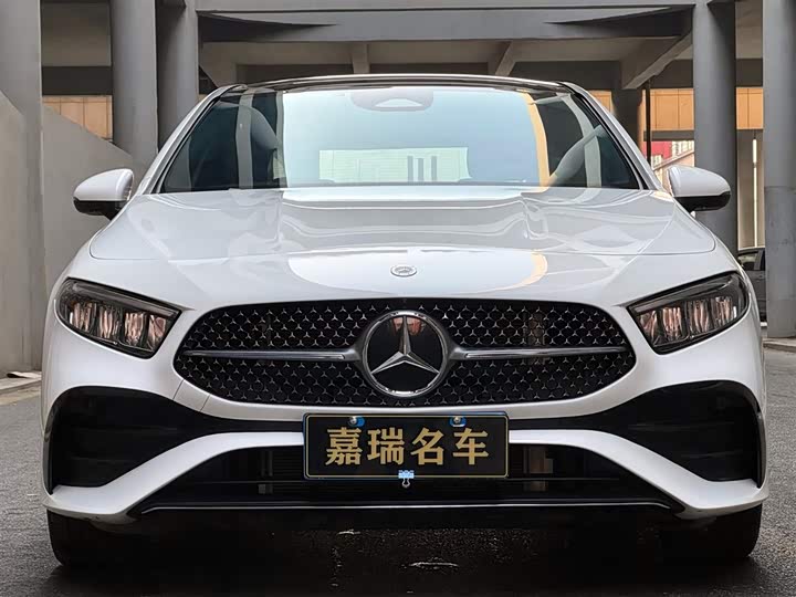 Mercedes-Benz A-Class 2024 2024款 改款 A 200 L 时尚型
