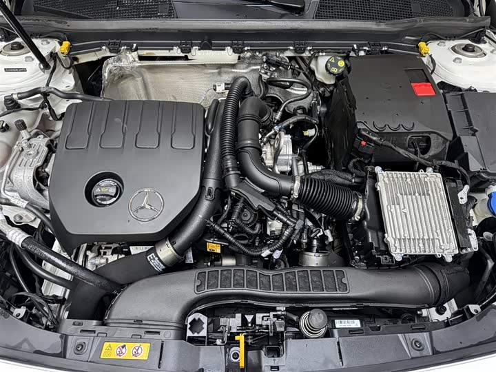 Mercedes-Benz A-Class 2024 2024款 改款 A 200 L 时尚型