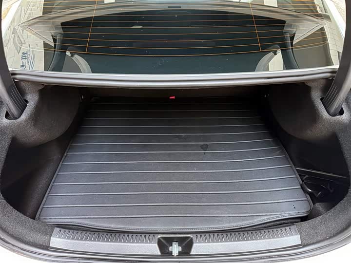 Mercedes-Benz A-Class 2024 2024款 改款 A 200 L 时尚型