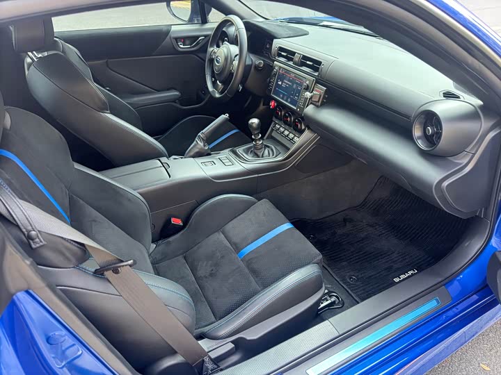 Subaru BRZ 2023 2023款 2.4L 手动10周年纪念版