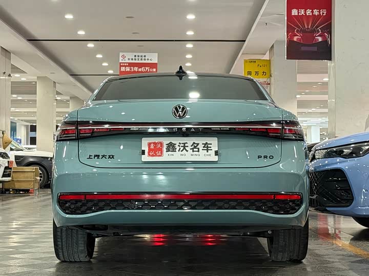 Volkswagen Passat 2025 2025款 Pro 380TSI 星空龙尊版