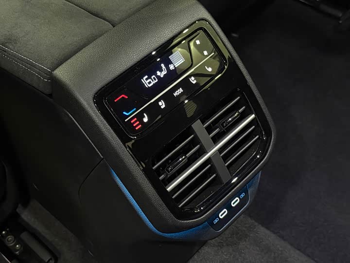 Volkswagen Passat 2025 2025款 Pro 380TSI 星空龙尊版