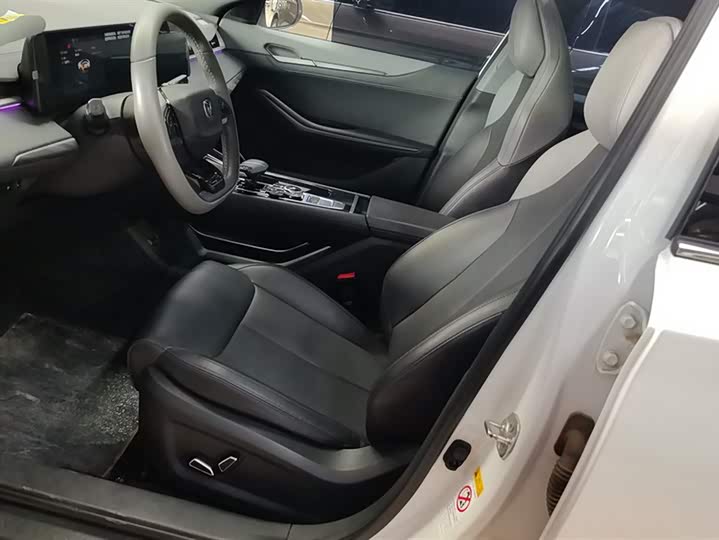 Changan Raeton Plus 2023 2023款 1.5T DCT尊贵型