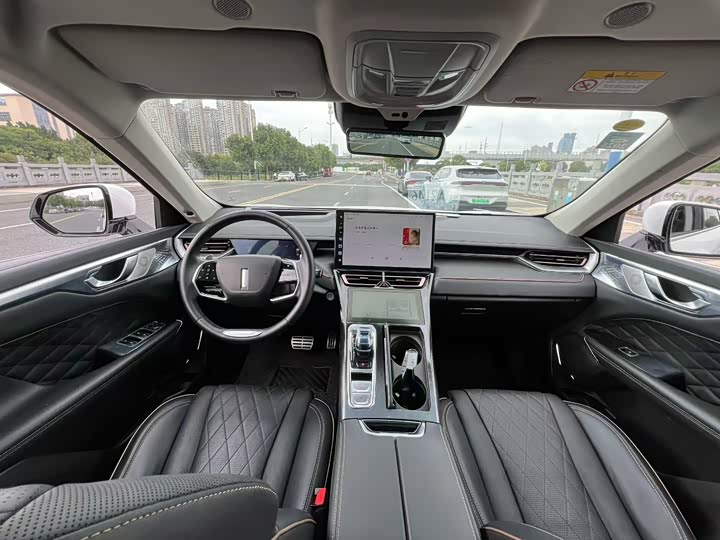 Wey Mocha 2021 2021款 2.0T 两驱特醇版