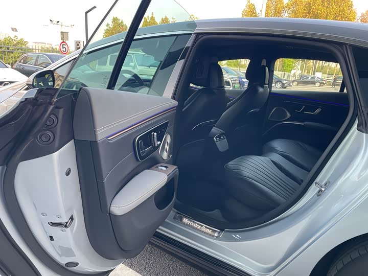 Mercedes-Benz EQS 2022 2022款 改款 450+ 先锋版