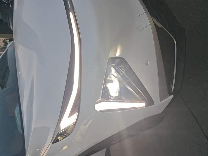 Geely Galaxy L7 2025 2025款 EM-i 115km 探索+版