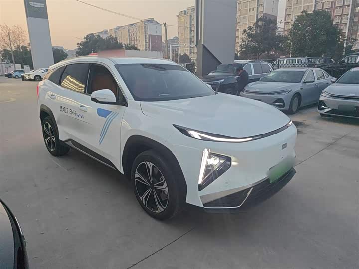 Geely Galaxy L7 2025 2025款 EM-i 115km 探索+版